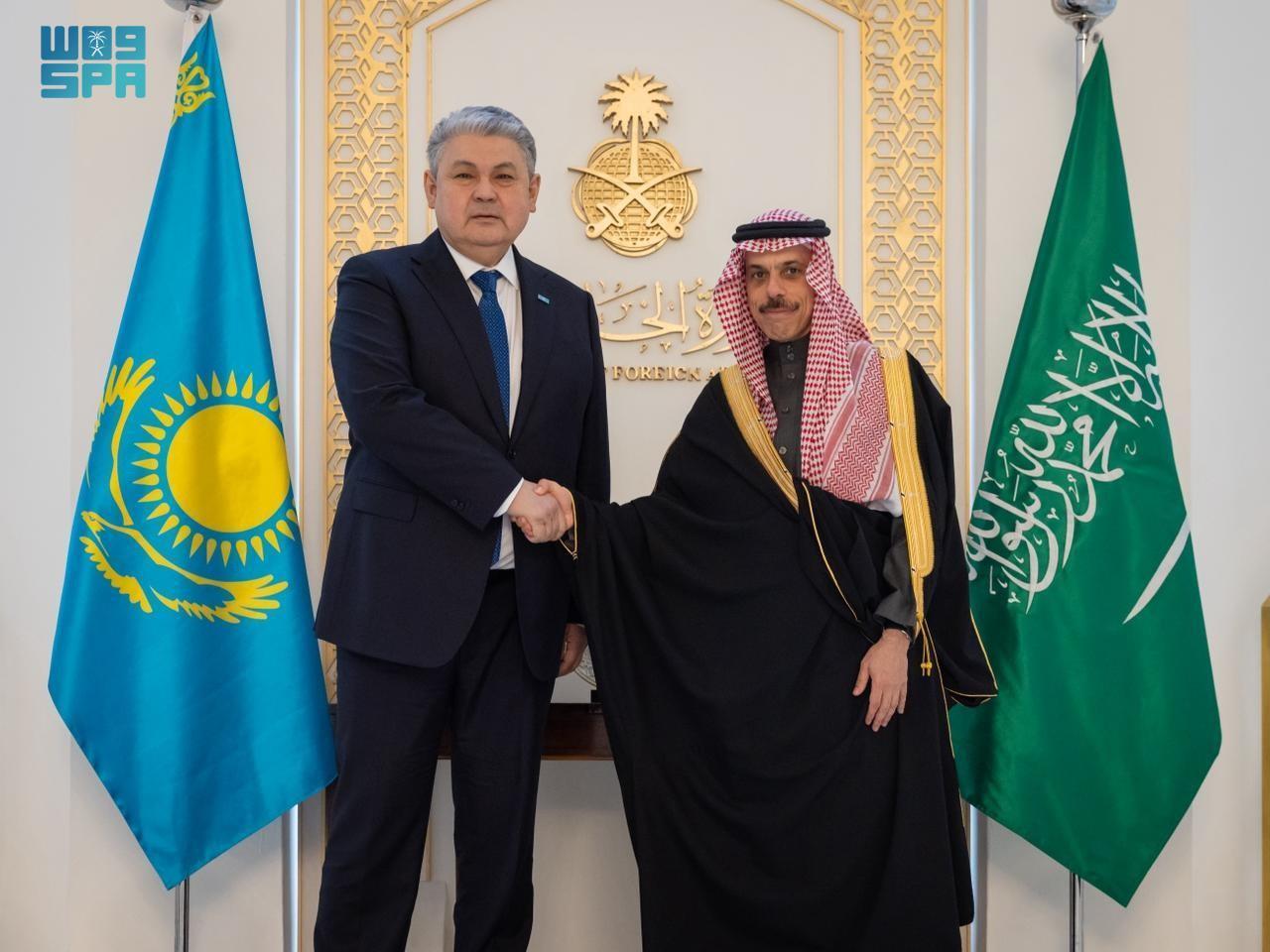Saudi crown prince receives written message from Kazakhstani president