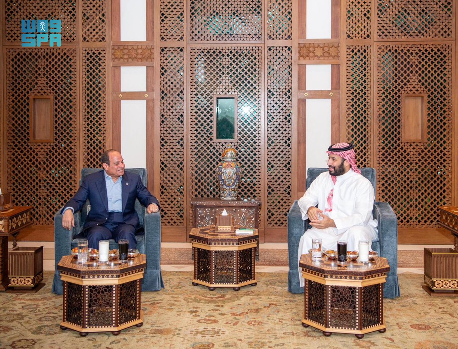 Saudi Crown Prince Mohammed bin Salman hosts Egyptian President Abdel Fattah El-Sisi for iftar in Jeddah on Monday. (SPA)