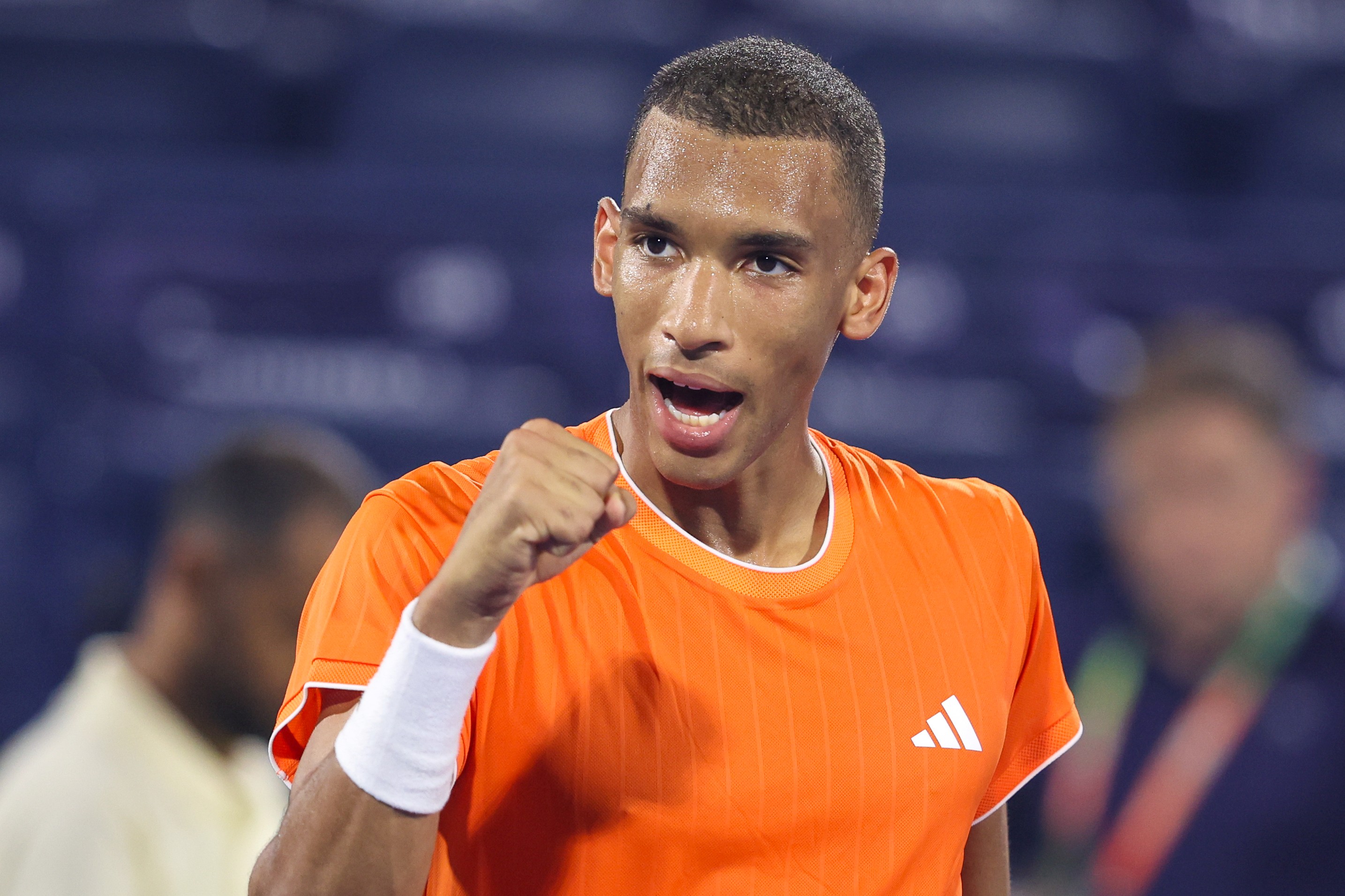 Top seed Felix Auger-Aliassime overcomes struggles to progress in Dubai