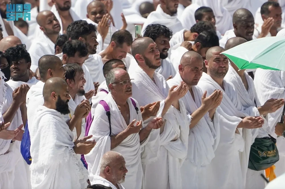 The Grand Mosque in Makkah witnessed a massive influx of worshippers today for the first Friday prayers of Ramadan, as devotees from across the world filled its corridors and courtyards from early morning. (SPA)