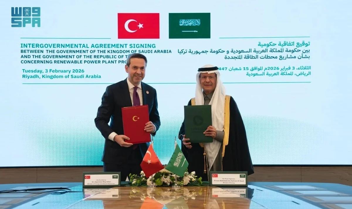 The agreement was signed on the Saudi side by Prince Abdulaziz bin Salman, minister of energy, and by Alparslan Bayraktar, minister of energy and natural resources, on behalf of the Turkish side. SPA