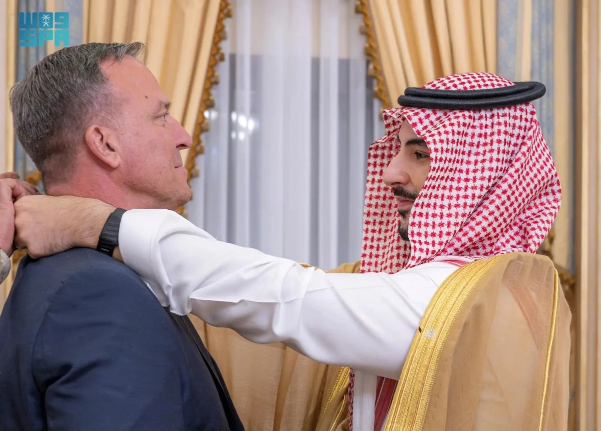 Saudi Arabia honors former CENTCOM commander with King Abdulaziz Medal