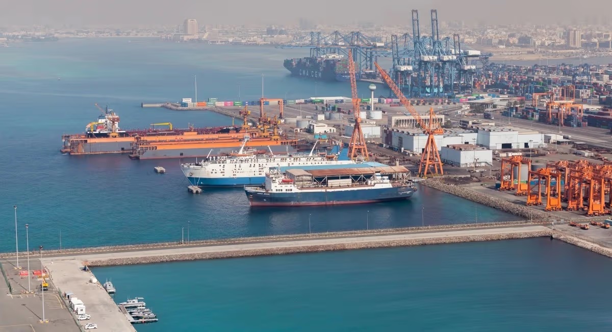 Saudi Arabia ready for shipping route shift to Jeddah port
