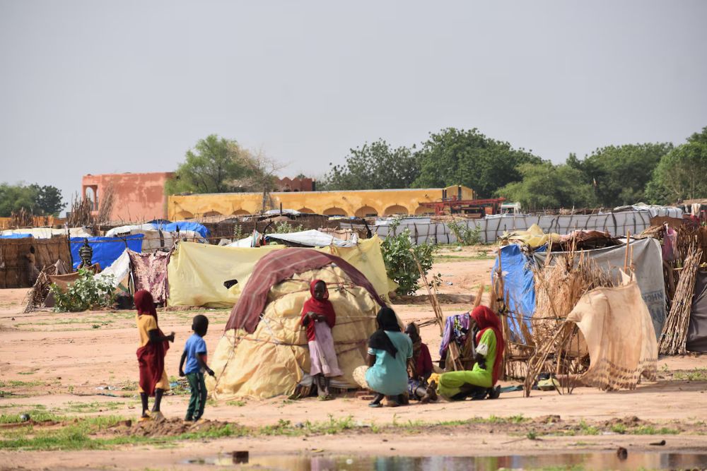 The lack of basic amenities, such as clean water and proper sanitation, highlights the harsh conditions refugees endure daily. (Photo by Robert Bociaga)
