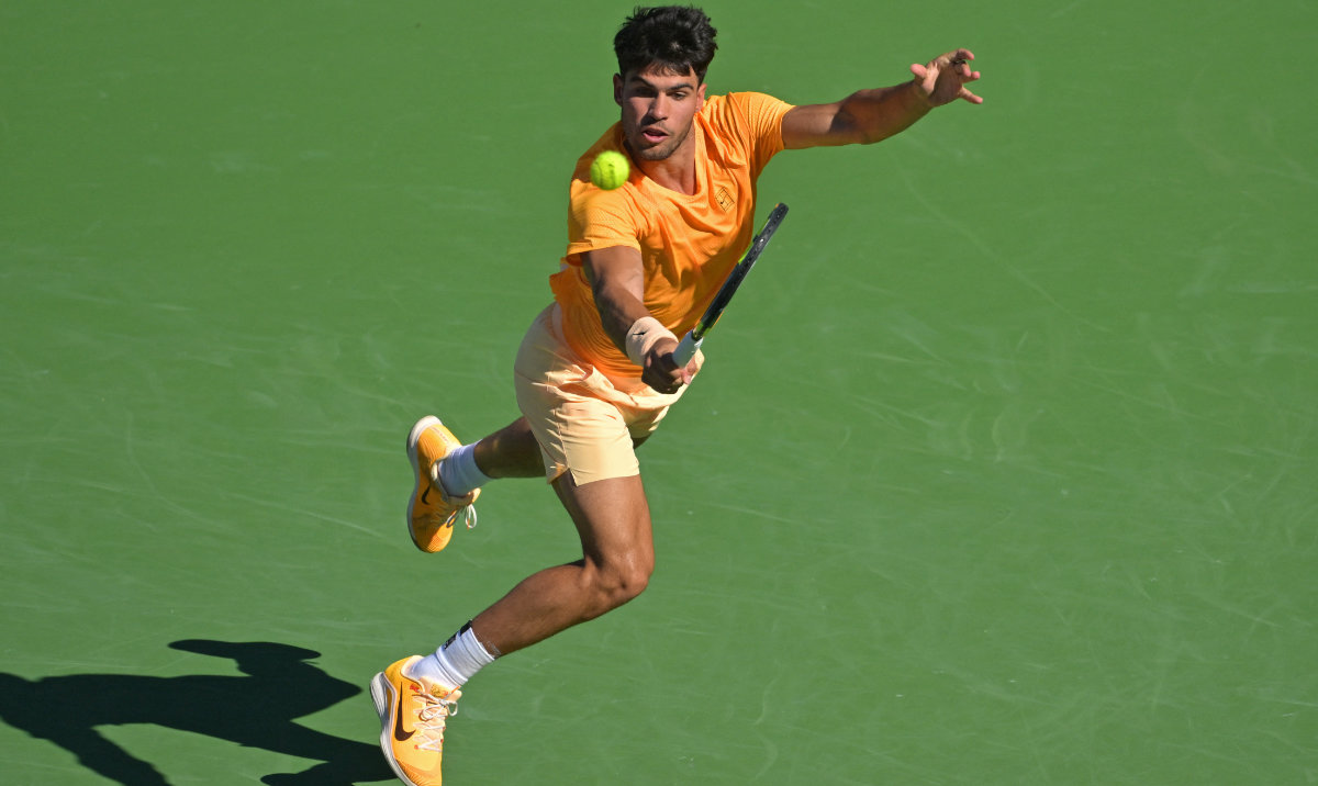 Alcaraz powers into Indian Wells quarter-finals