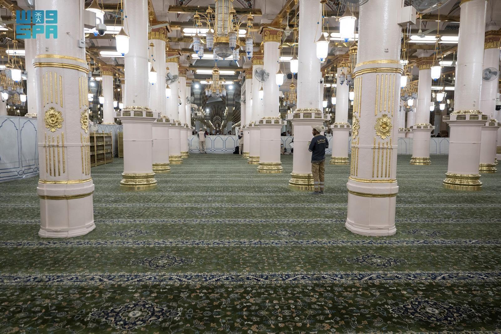 The General Authority for the Care of the Affairs of the Grand Mosque and the Prophet's Mosque has intensified its carpet maintenance program to accommodate the high volume of worshippers during Ramadan, where specialized teams execute a daily operational plan that includes laying, cleaning, and sanitizing carpets across all prayer areas. (SPA)