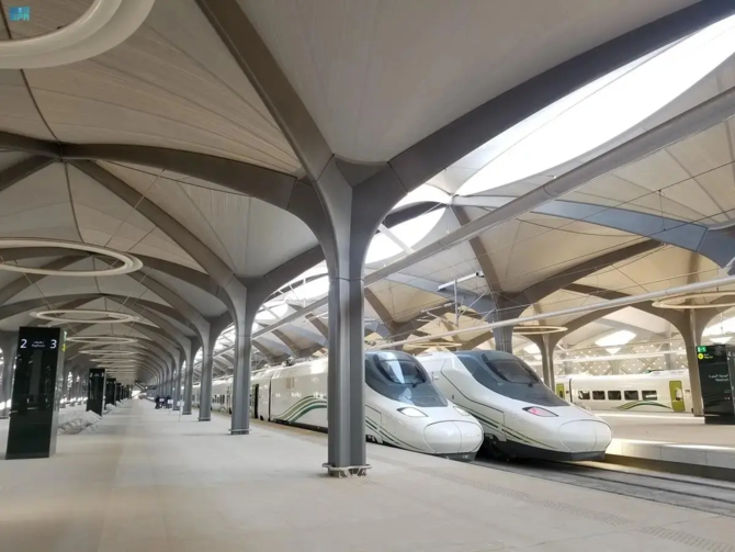 The program reflects an advanced model for efficiently transporting millions of passengers and maintaining regular departure schedules. (SPA/File)