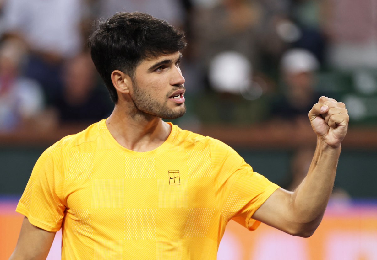 Streaks on line as Alcaraz takes on Medvedev in Indian Wells semis