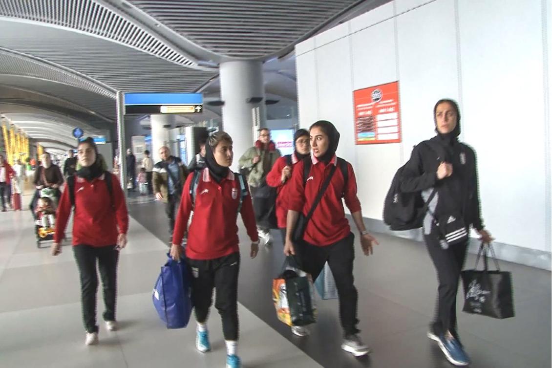 The Iranian women's national football team landed at Istanbul Airport on Tuesday after several members of the delegation withdrew their asylum bids in Australia and decided to return home. (AFP)