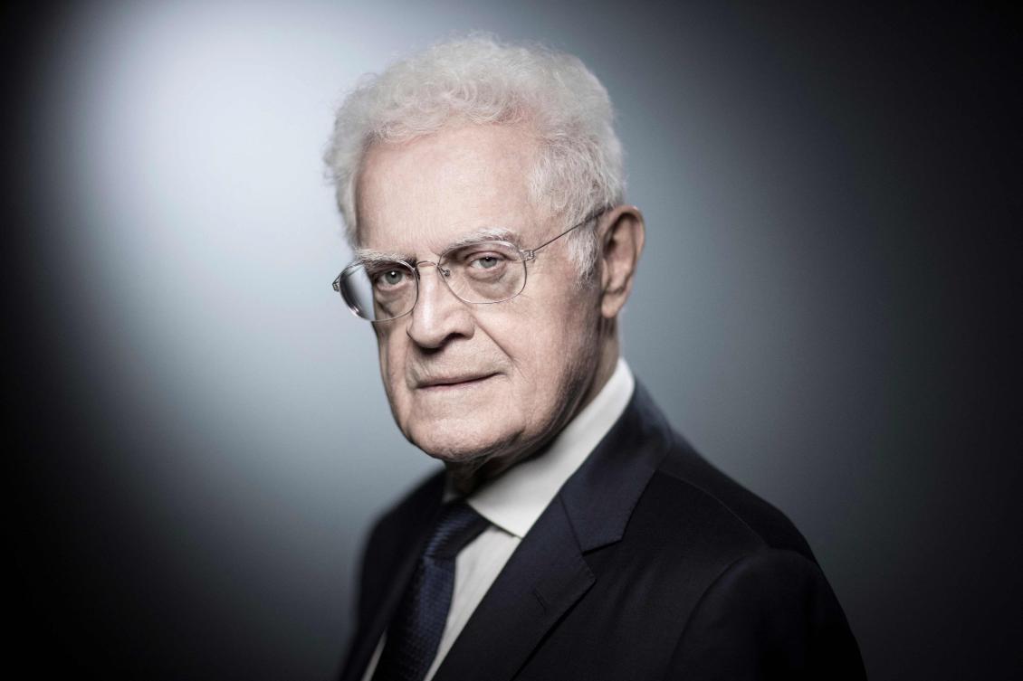 Former French Prime Minister and member of the French Constitutional Council (Conseil Constitutionnel) Lionel Jospin poses during a photo session in Paris on May 16, 2018.(Photo by JOEL SAGET / AFP)