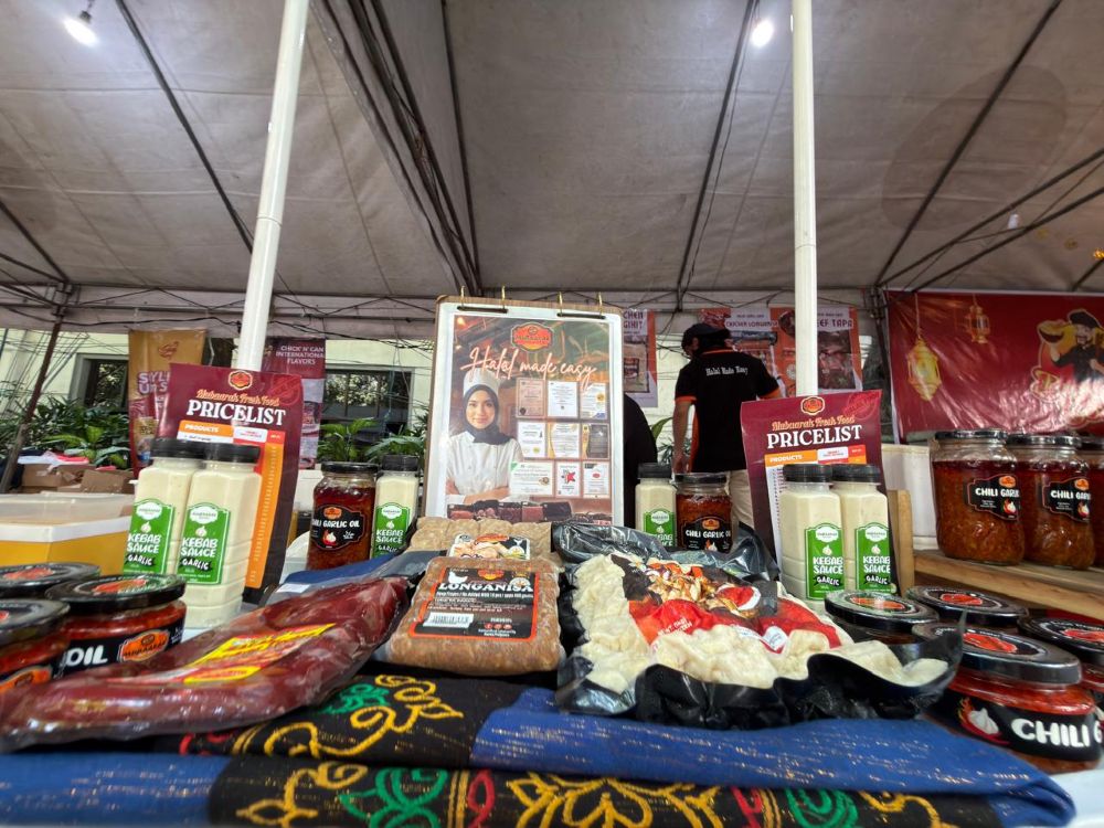 Vendors display their goods at Manila Halal Festival on March 23, 2026. (AN Photo)