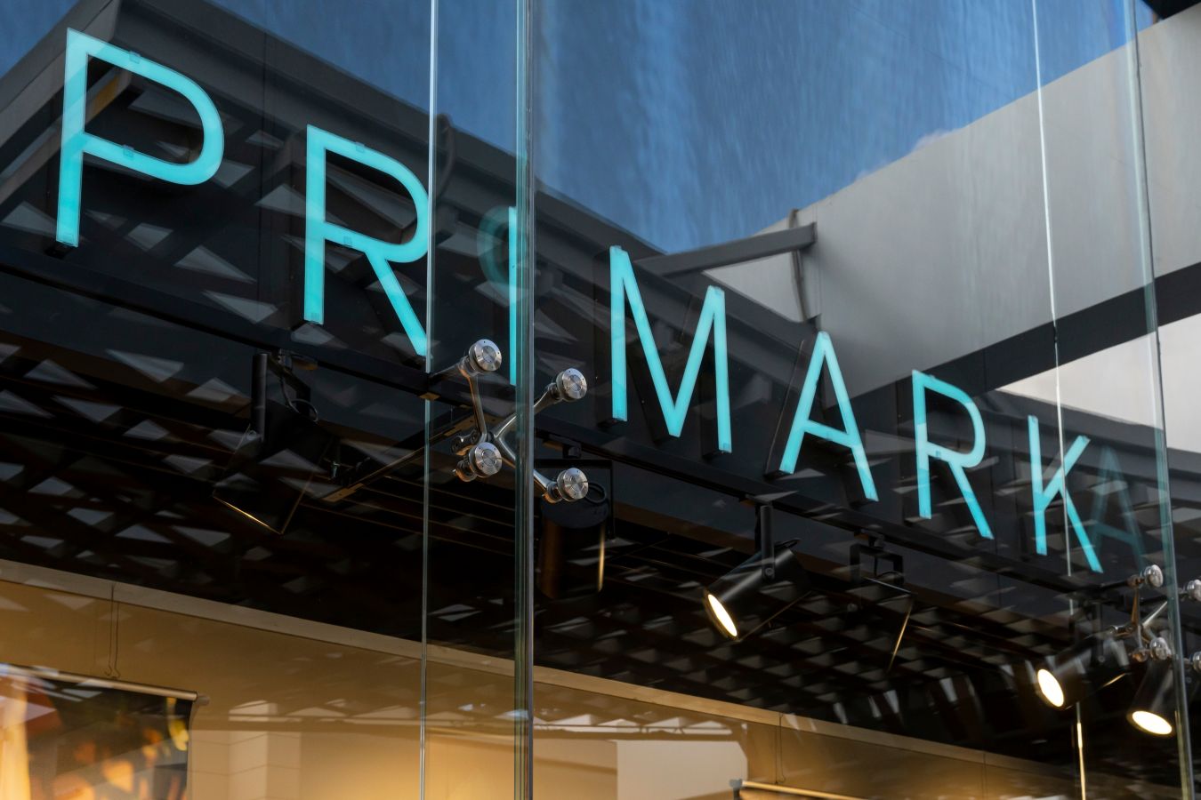 Cult brand Primark opens store in Dubai