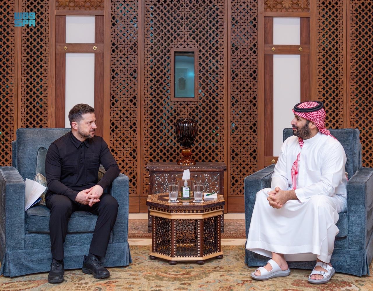 Crown Prince Mohammed bin Salman received Ukraine’s Volodymyr Zelensky. (SPA)