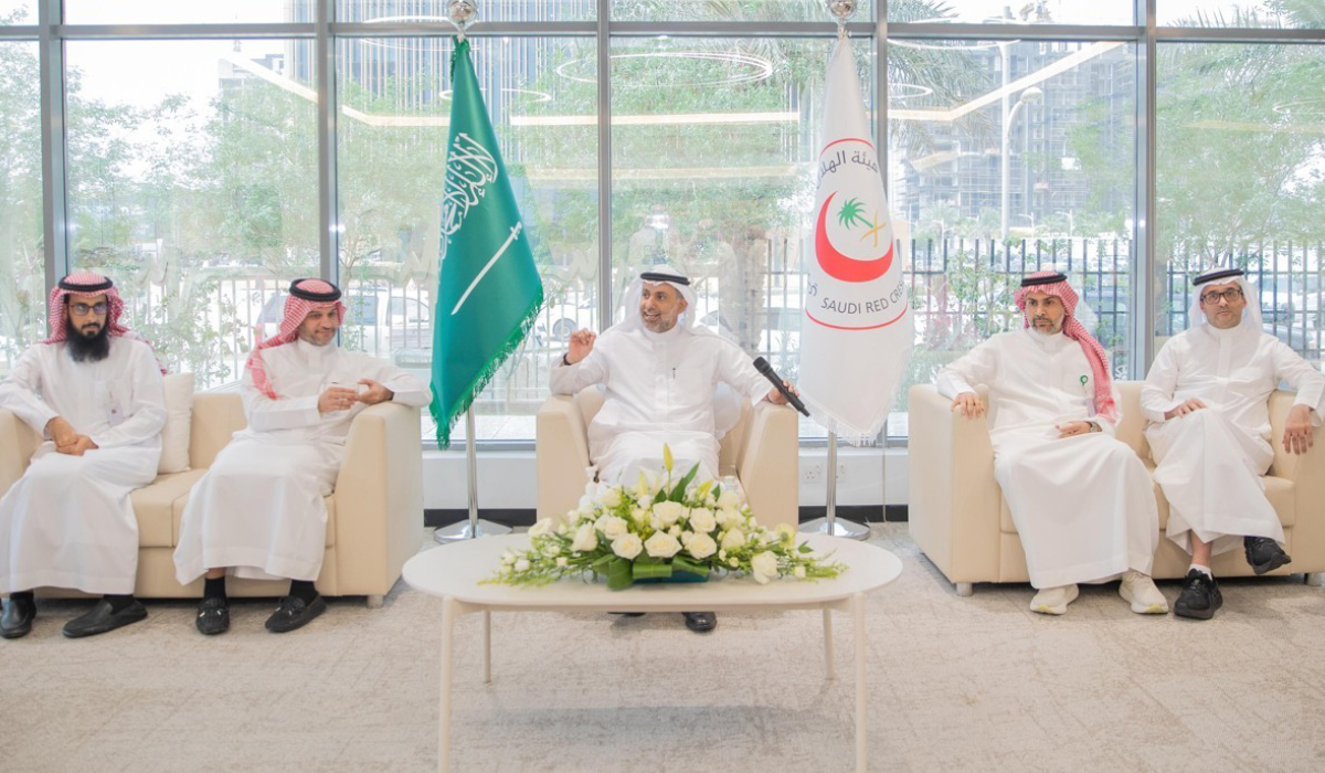Saudi health minister visits SRCA headquarters