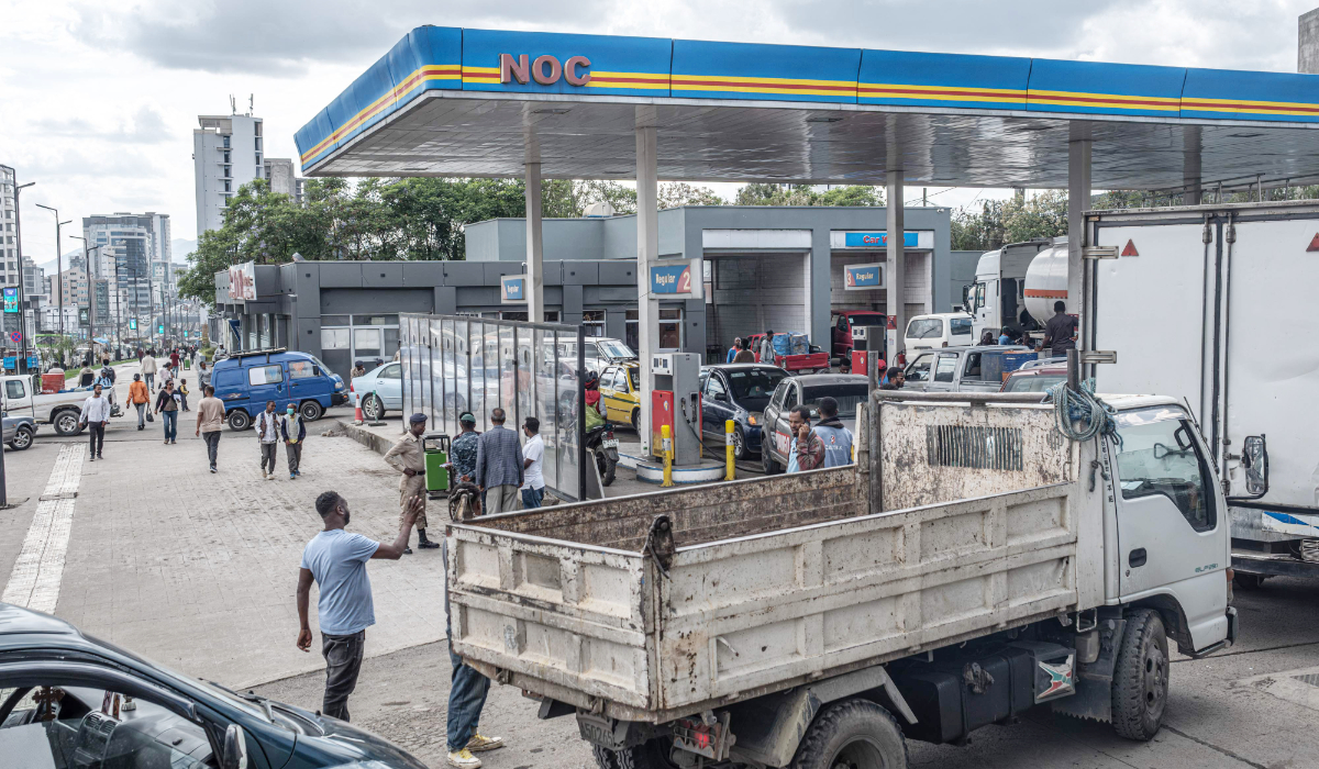Vehicles crowd a petrol station as drivers refuel during a fuel shortage in Addis Ababa on March 27, 2026. (AFP)