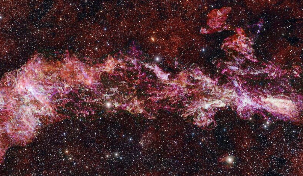 A view of the complex distribution of molecular gas in the Central Molecular Zone of the Milky Way, obtained with the Chile-based Atacama Large Millimeter/submillimeter Array telescope. (AFP)