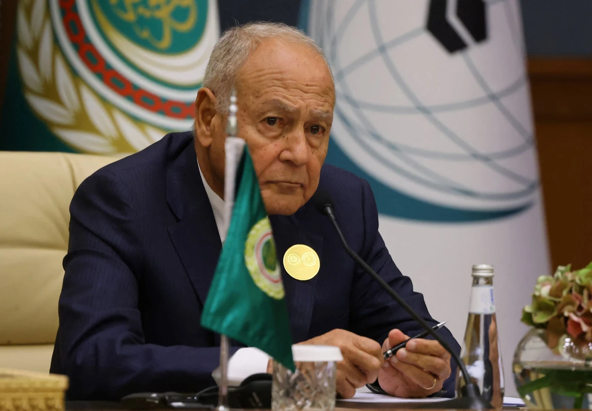 Arab League secretary-general condemns Iranian attacks against civilian targets, vital facilities