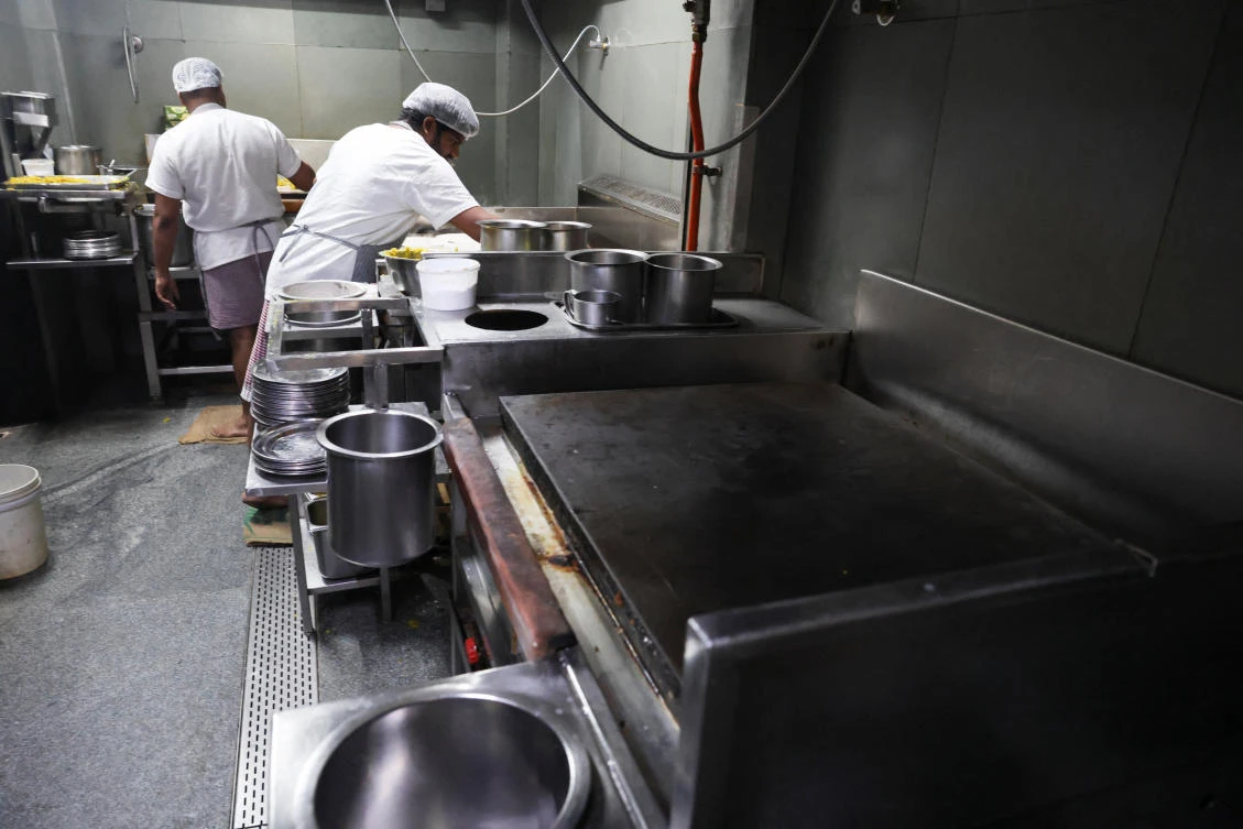 A griddle is switched off to conserve LPG gas inside Vidyarthi Bhavan restaurant, as restaurants and hotels in southern India, including the IT hub of Bengaluru, have warned of shutdowns amid disruptions in commercial LPG supply, following the U.S.-Israeli conflict with Iran, in Bengaluru, India, March 10, 2026. (Reuters)