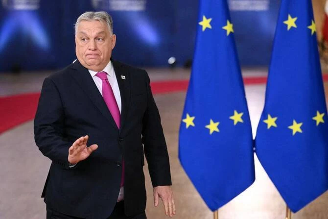 The European Commission will no longer submit a legal proposal to permanently ban Russian oil imports over Moscow’s war in Ukraine on April 15 as previously planned, an updated EU legislative agenda showed on Tuesday. (AFP/File)