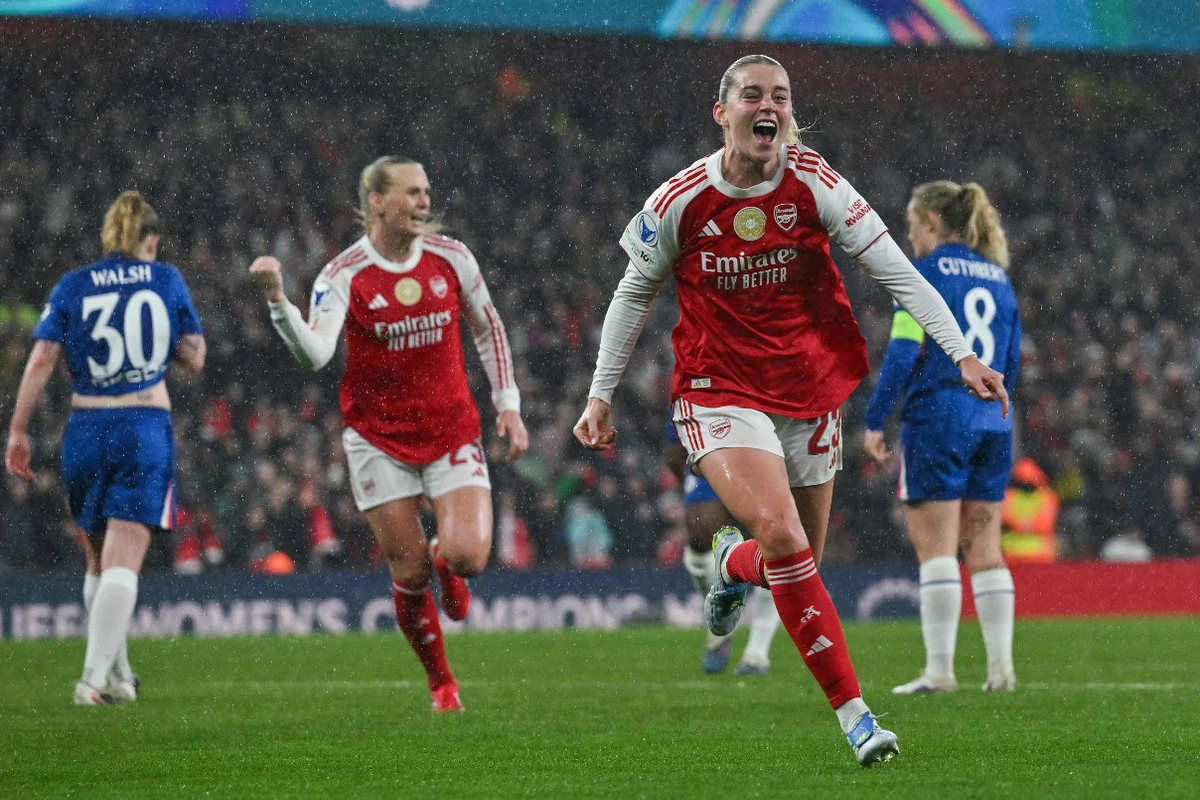Arsenal and Wolfsburg win first-leg matches in Women’s Champions League quarterfinals
