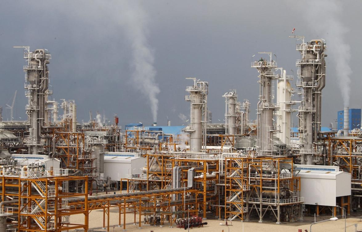 View of phases 3 and 4 of the South Pars gas field in the southern Iranian port of Assaluyeh on January 27, 2011. (FILE/AFP)