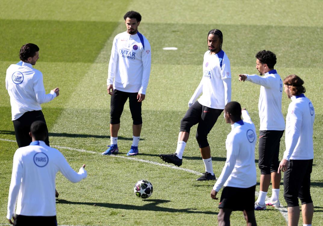Paris Saint-Germain’s French forward Bradley Barcola passes the ball during a training session at the Campus Paris Saint-Germain in Poissy, in Paris, on Apr. 7, 2026, on the eve of the UEFA Champions League last 8 first leg match against Liverpool. (AFP)