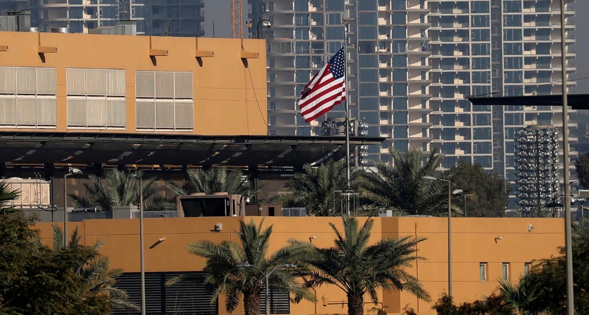 A senior Iraqi security official told AFP that a drone crashed near a group of US diplomats inside the grounds of Baghdad’s airport earlier this week as they were escorting an American journalist freed after a recent kidnapping. (X/@Fyan2016)