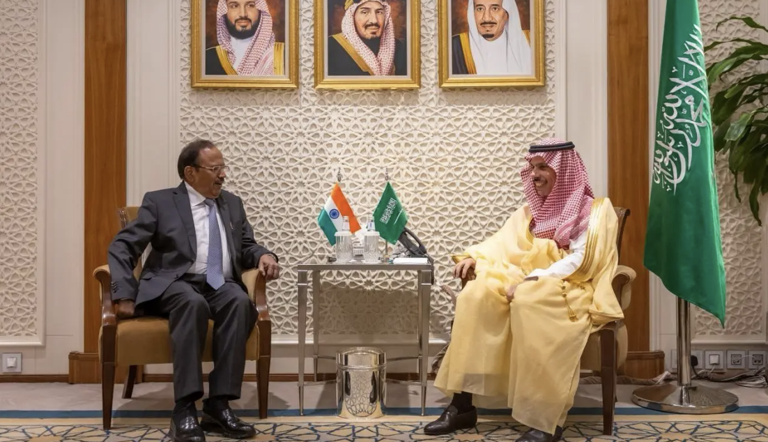 Saudi Arabia’s Minister of Foreign Affairs, Prince Faisal bin Farhan, met with India’s national security adviser Ajit Doval in Riyadh on Sunday. (SPA)