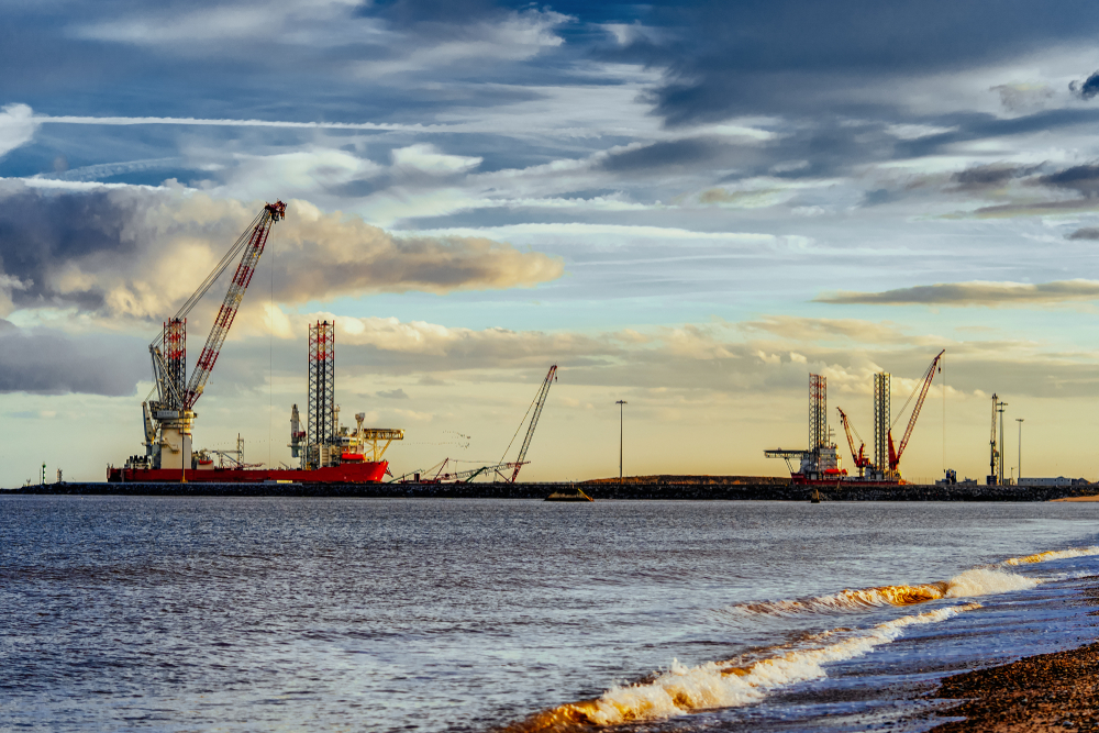 The move comes as Algeria strengthens its energy supplies to Europe, while oil and gas flows from the Middle East remain disrupted due to the Iran war. Shutterstock
