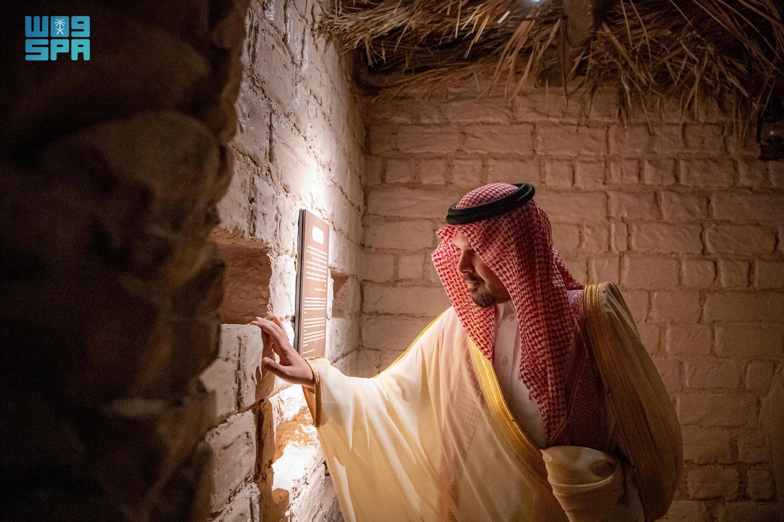 During a tour of the museum, Prince Salman viewed exhibits and technologies that bring to life aspects of the life of Prophet Muhammad. (SPA)