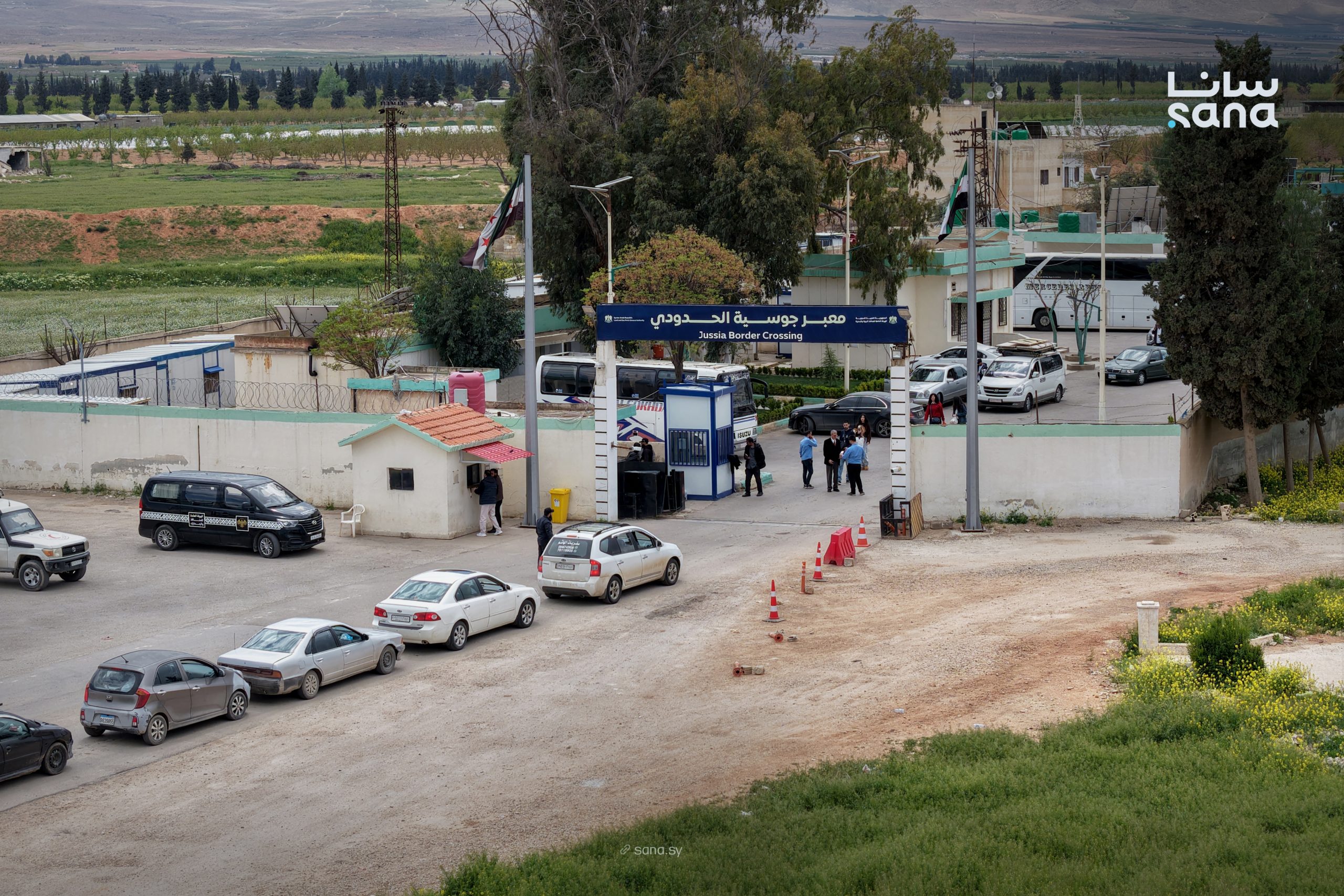 Authorities received 37 bodies at the Jdeidet Yabous crossing. Another 39 bodies were repatriated via the Jousieh crossing. (SANA)