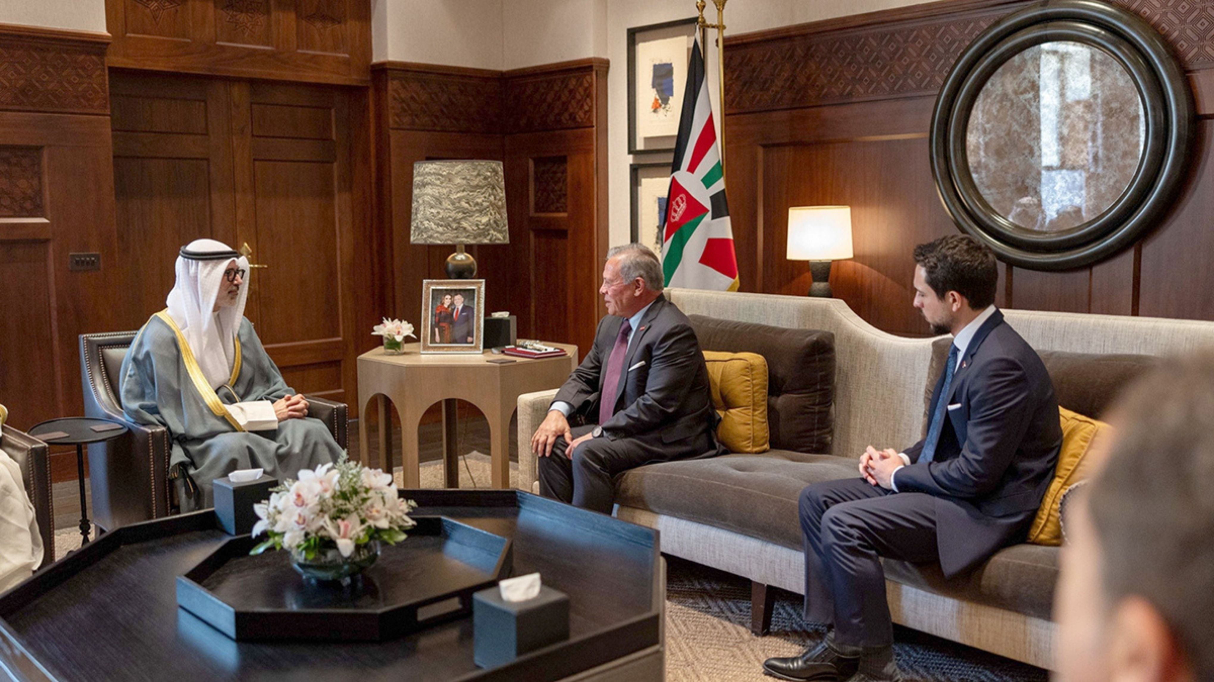 King Abdullah of Jordan and Kuwaiti Foreign Minister Sheikh Jarrah Jaber Al-Ahmad Al-Sabah met at Al-Husseiniya Palace in Amman on Sunday. (Petra)