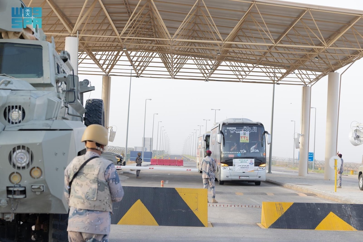 Pilgrims’ entry procedures were completed smoothly and efficiently through integrated services provided by government entities at the crossing. (SPA)