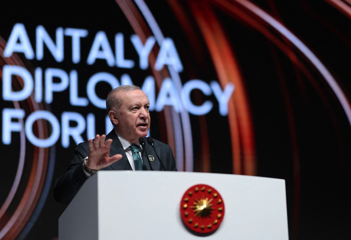 Erdogan rejects criticism of Turkiye’s peace efforts with Kurdish militants