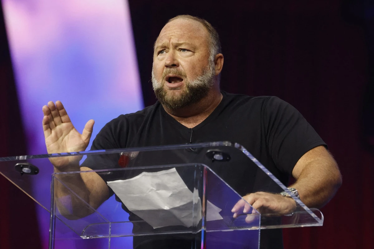 Former Infowars editor slams ‘nonsense’ conspiracy theories at Alex Jones’s outlet