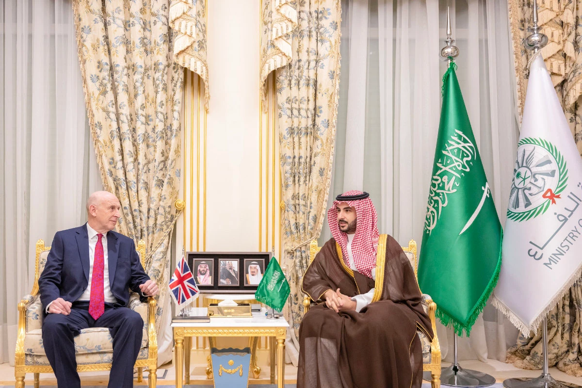 Saudi Defense Minister Prince Khalid bin Salman Al-Saud met with his British counterpart John Healey in Riyadh on March 30 to discuss their strategic partnership. (Supplied)