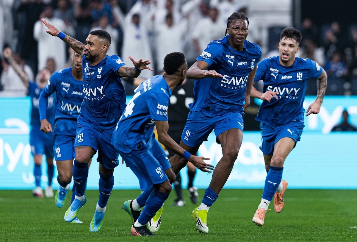 Al-Hilal players celebrate Mohamed Meite’s wonder goal against Al-Taawoun. (X: @Alhilal_EN)