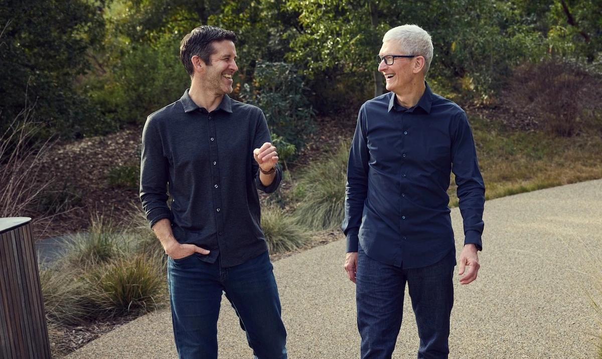 Tim Cook to step down as Apple CEO, hardware leader named chief exec