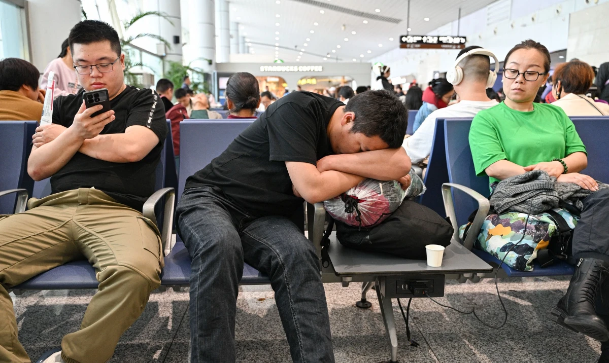Airlines cancel flights amid Iran conflict