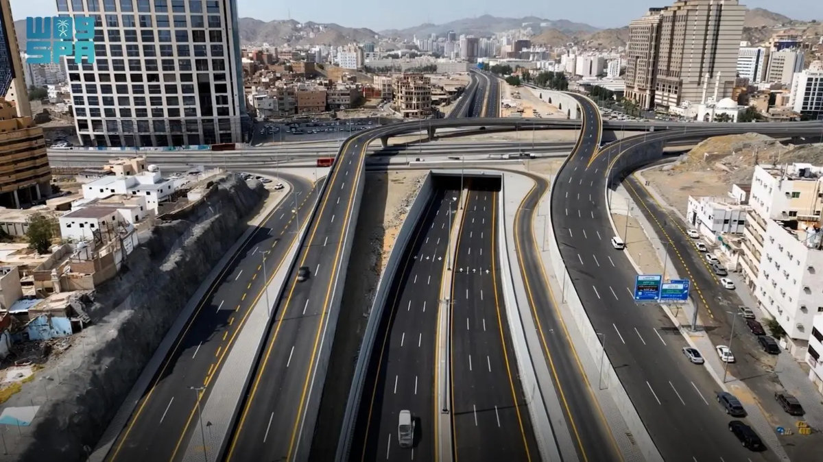 Saudi Arabia’s Roads General Authority aims to cut road fatalities to while ensuring smoother traffic flow for pilgrims traveling between holy sites. (SPA)