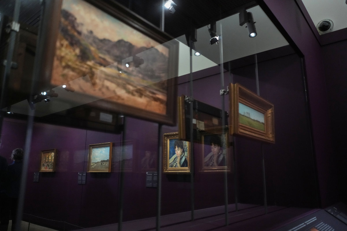 French painter Pierre-Auguste Renoir’s painting titled ‘Madame Alphonse Daudet’ (center) is on exhibit in the Musée d’Orsay museum’s new permanent gallery. (AP)