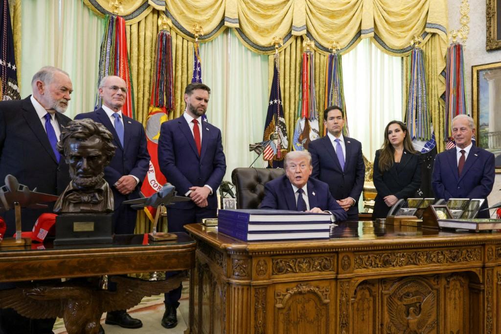 At the last talks on April 23, the two sides met in the White House with President Donald Trump, who announced a three-week extension of the ceasefire. (File/AFP)