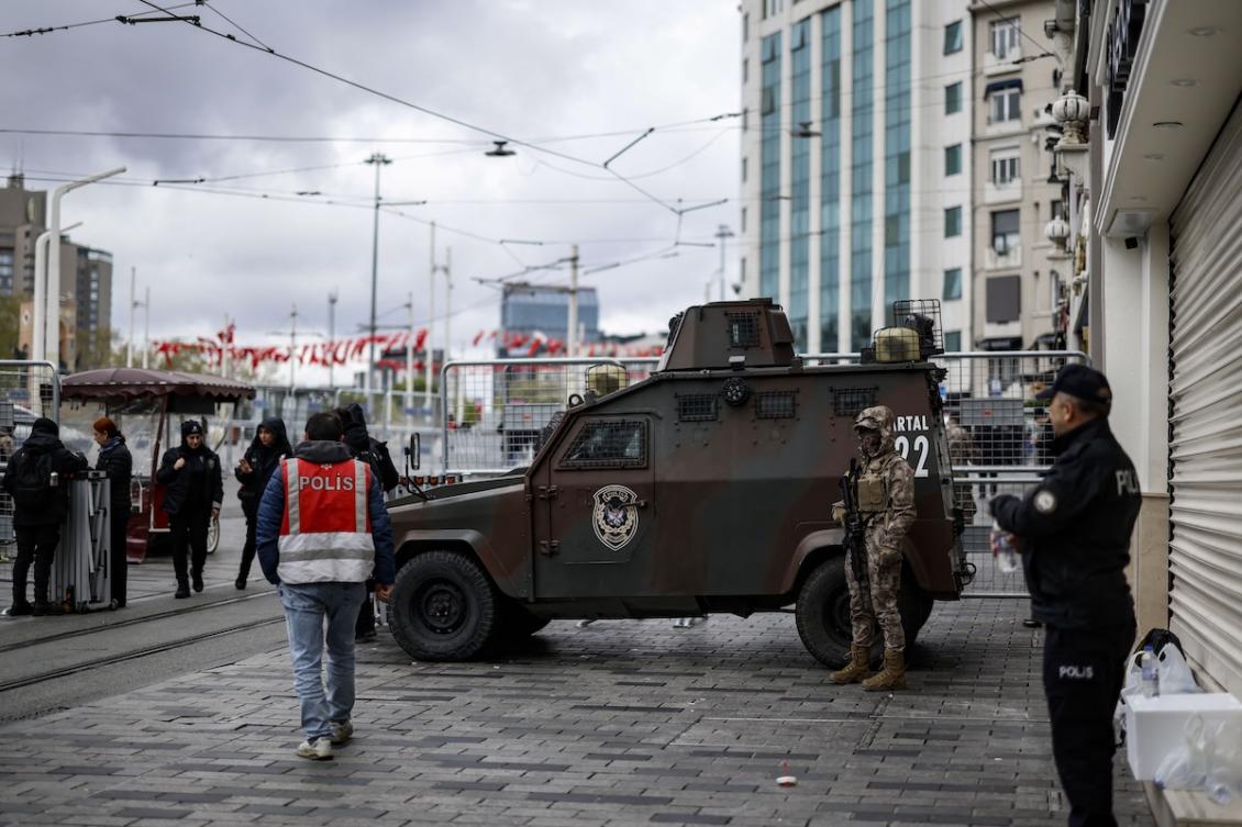 Police officers block access to Taksim Square using barriers during a May Day (Labour Day), marking International Workers' Day, in the Taksim district of Istanbul, on May 1, 2026. (FILE/AFP)
