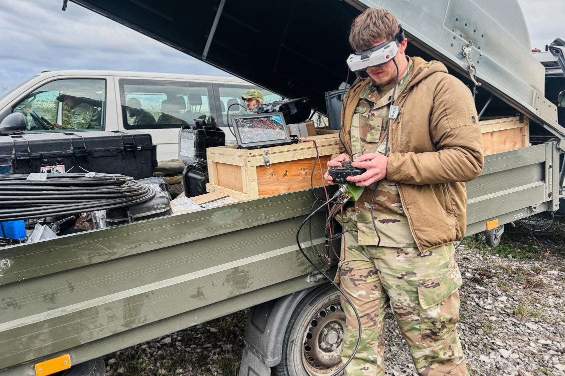 A Ukrainian drone pilot, who uses the call-sign Tarik in line with Ukrainian military regulations, flies a FPV drone during a military exercises in Gotland, Sweden, May 10, 2026 (AP)