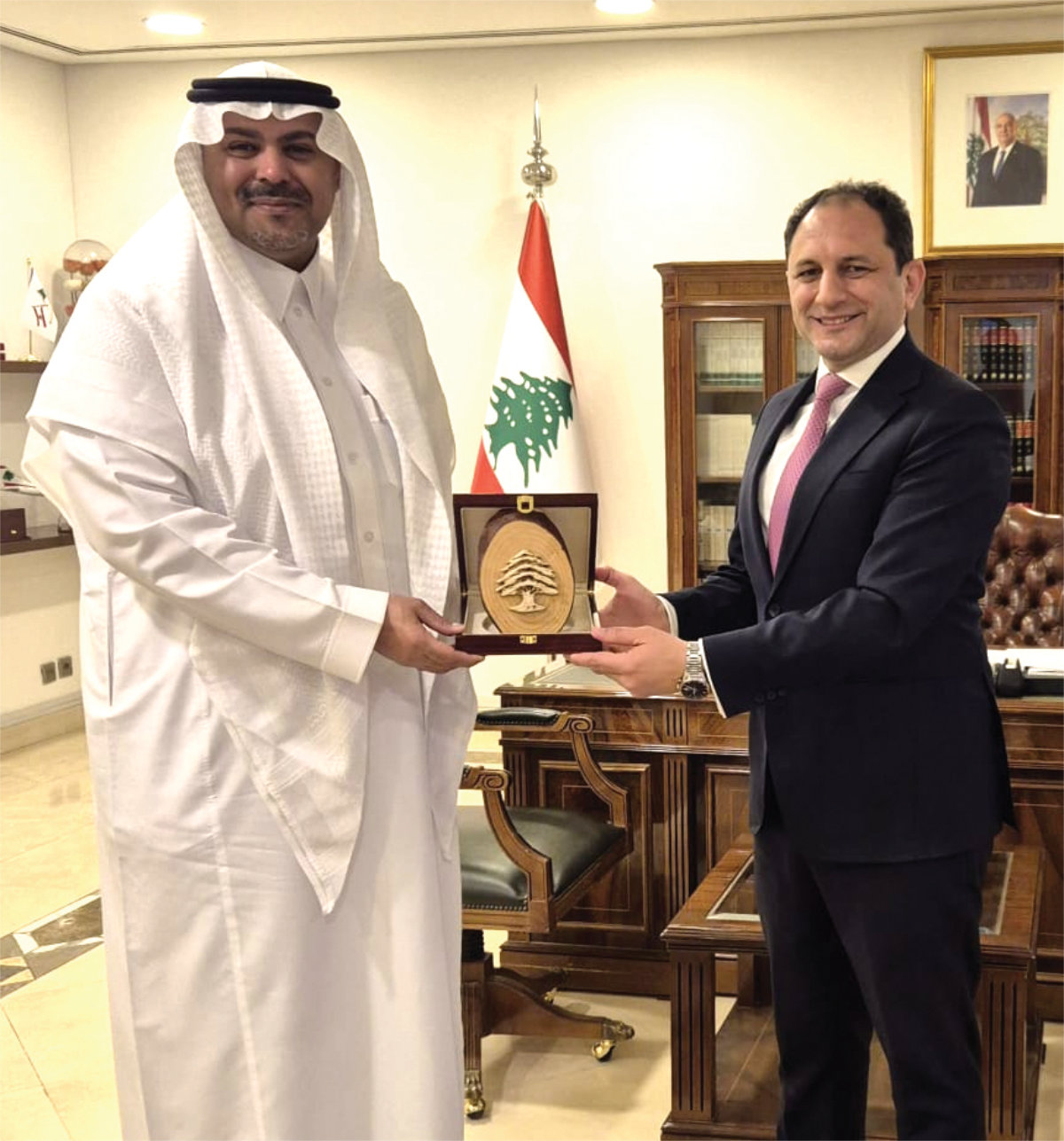 They reviewed relations between the two brotherly countries across various fields. (SPA)