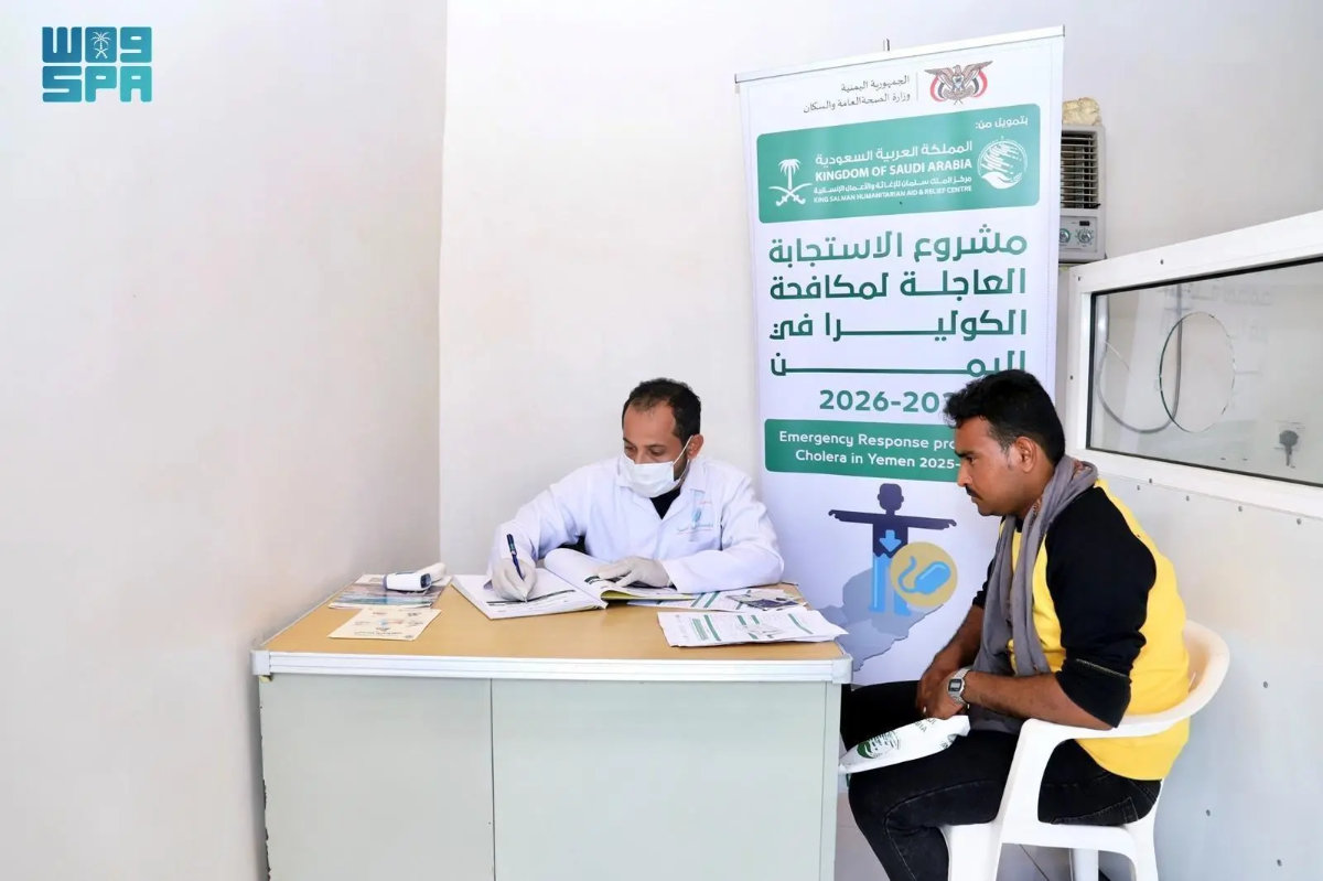 KSrelief’s emergency cholera response project in Yemen provided medical services to 7,155 people between April 15 and 21. (SPA)