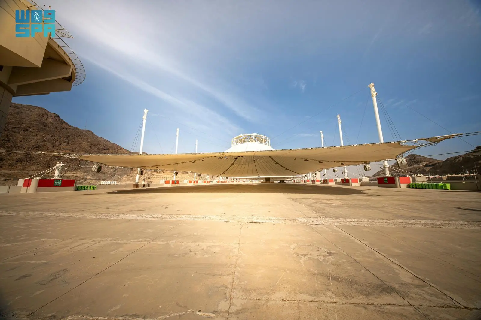 Escalators, tunnels, and monitoring systems support smoother pilgrim flow during the stoning ritual at the Jamarat Bridge. (SPA)