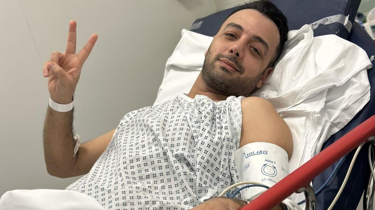Romanians stabbed journalist in London at behest of Iran, UK court told