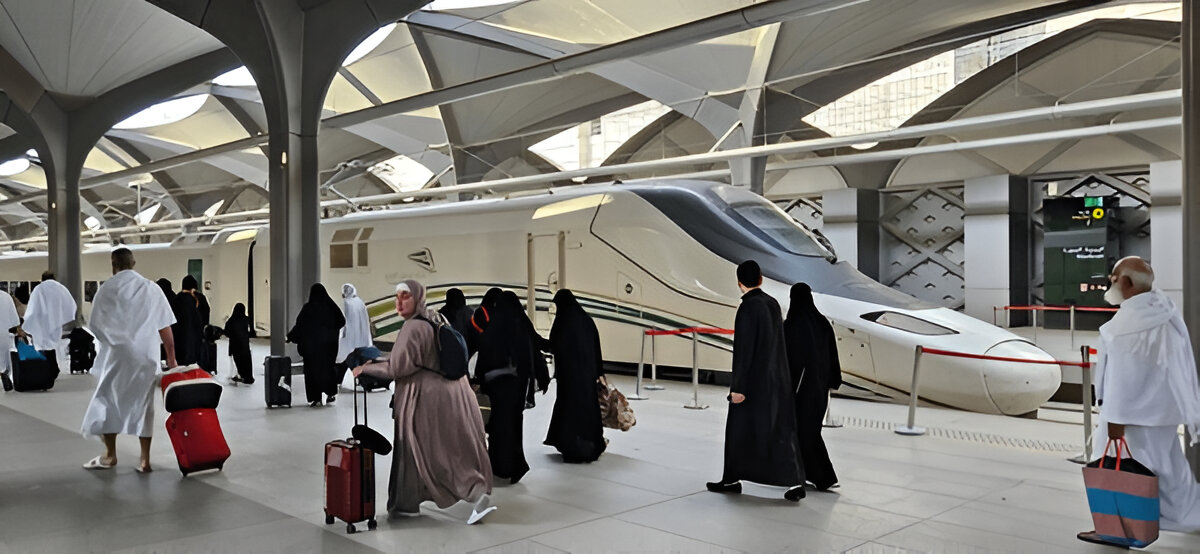 The Ministry of Hajj and Umrah has introduced a new service allowing pilgrims to ship luggage directly from their home countries to their accommodations in the Kingdom. (Supplied)