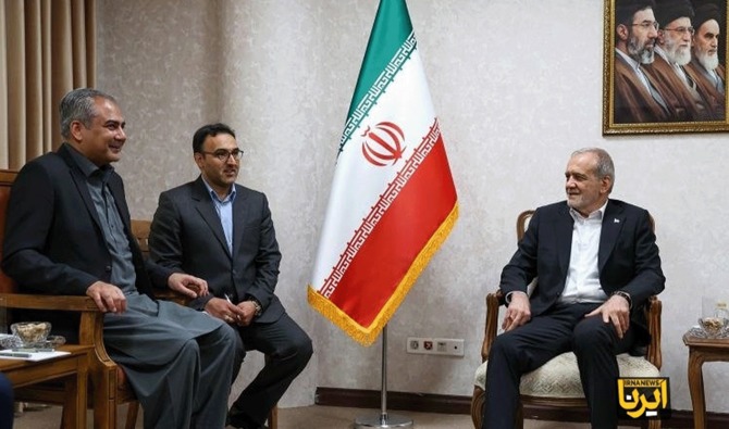 Interior Minister of Pakistan Mohsin Naqvi (left) in conversation with President of Iran Masoud Pezeshkian (right) in Tehran, Iran, on May 21, 2026. (IRNA)